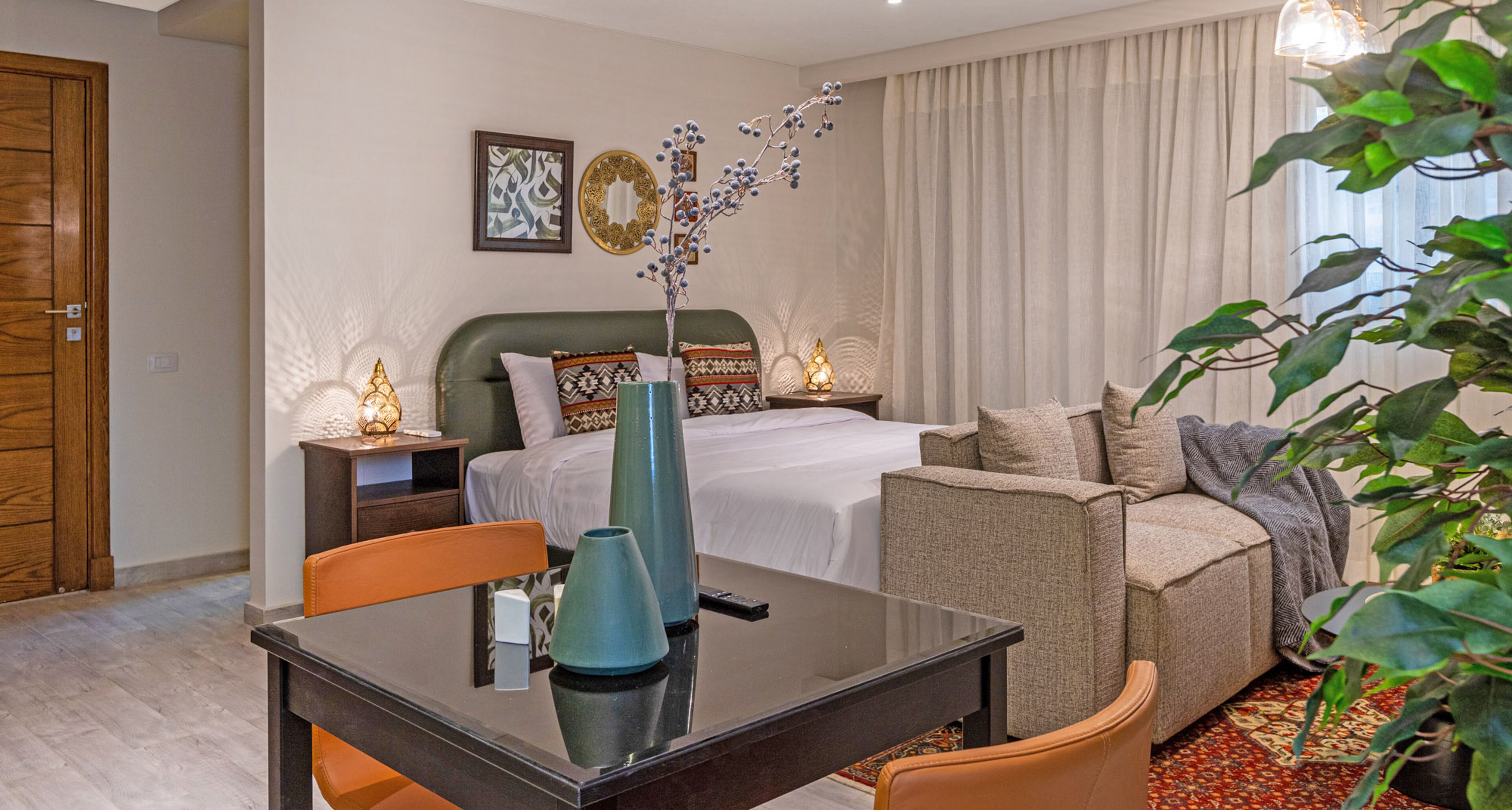 Desk, iron/ironing board, free WiFi