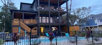 Harrell’s Haven-Waterfront, Dock, Pool/Hot tub