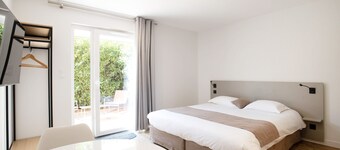 Logis les Cepages-Restaurant le Raisin