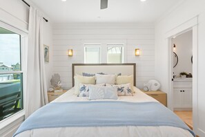5 Schlafzimmer, Schreibtisch, Bügeleisen/Bügelbrett, kostenloses WLAN