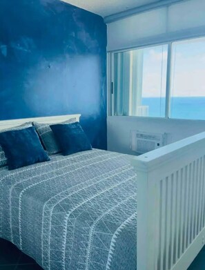 2 bedrooms, free WiFi, bed sheets - Amazing Ocean View from the 20th Floor (Luquillo)