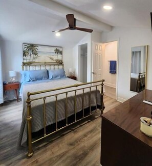 3 室のベッドルーム、デスク、アイロン / アイロン台、WiFi (無料)