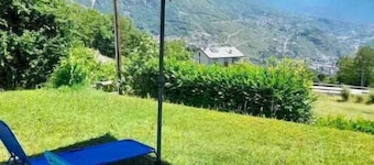 Independent villa with garden and great view