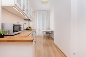 Interior - Charming Apartment in Warsaw by Renters (Warsaw)