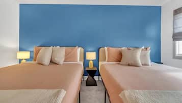 4 chambres, bureau, fer et planche Ă repasser, lit parapluie