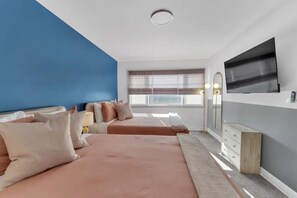 4 bedrooms, desk, iron/ironing board, travel crib