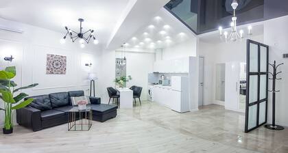 H&B apartments Mitskevichi