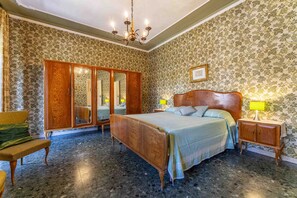 6 bedrooms, iron/ironing board, free WiFi, bed sheets - Casa Vacanza Mais (Camaiore)