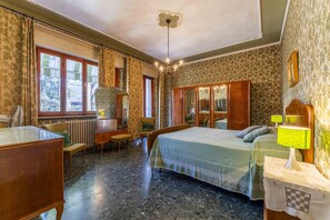 Apartment | 6 bedrooms, iron/ironing board, free WiFi, bed sheets - Casa Vacanza Mais (Camaiore)