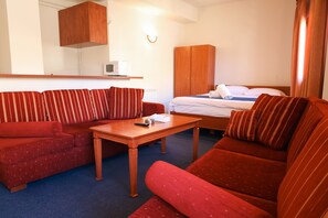 Suite Studio Supérieure | Wi-Fi gratuit, draps fournis