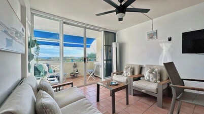 Relaxing View Villa: Steps from Beach & Pool