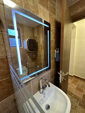 Apartamento, 1 quarto, acessível, para fumantes | Banheiro
