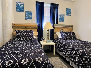 4 bedrooms, iron/ironing board, WiFi - Spacious 4-bedroom vacation home with Stargazing Geo Dome (Milton)