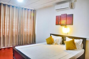 Room - The Beach House Hikkaduwa (Hikkaduwa)