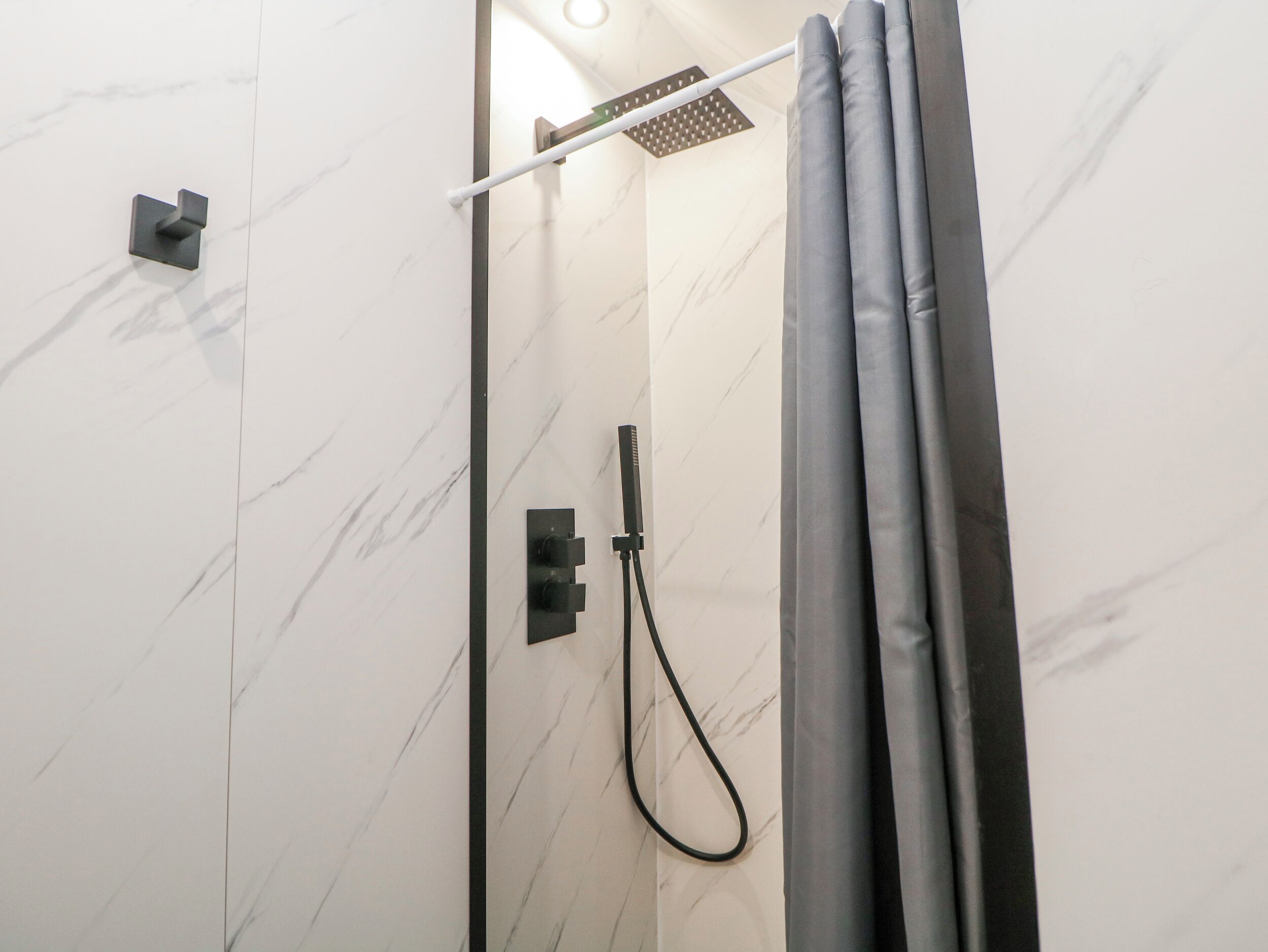 Cottage | Bathroom | Shower