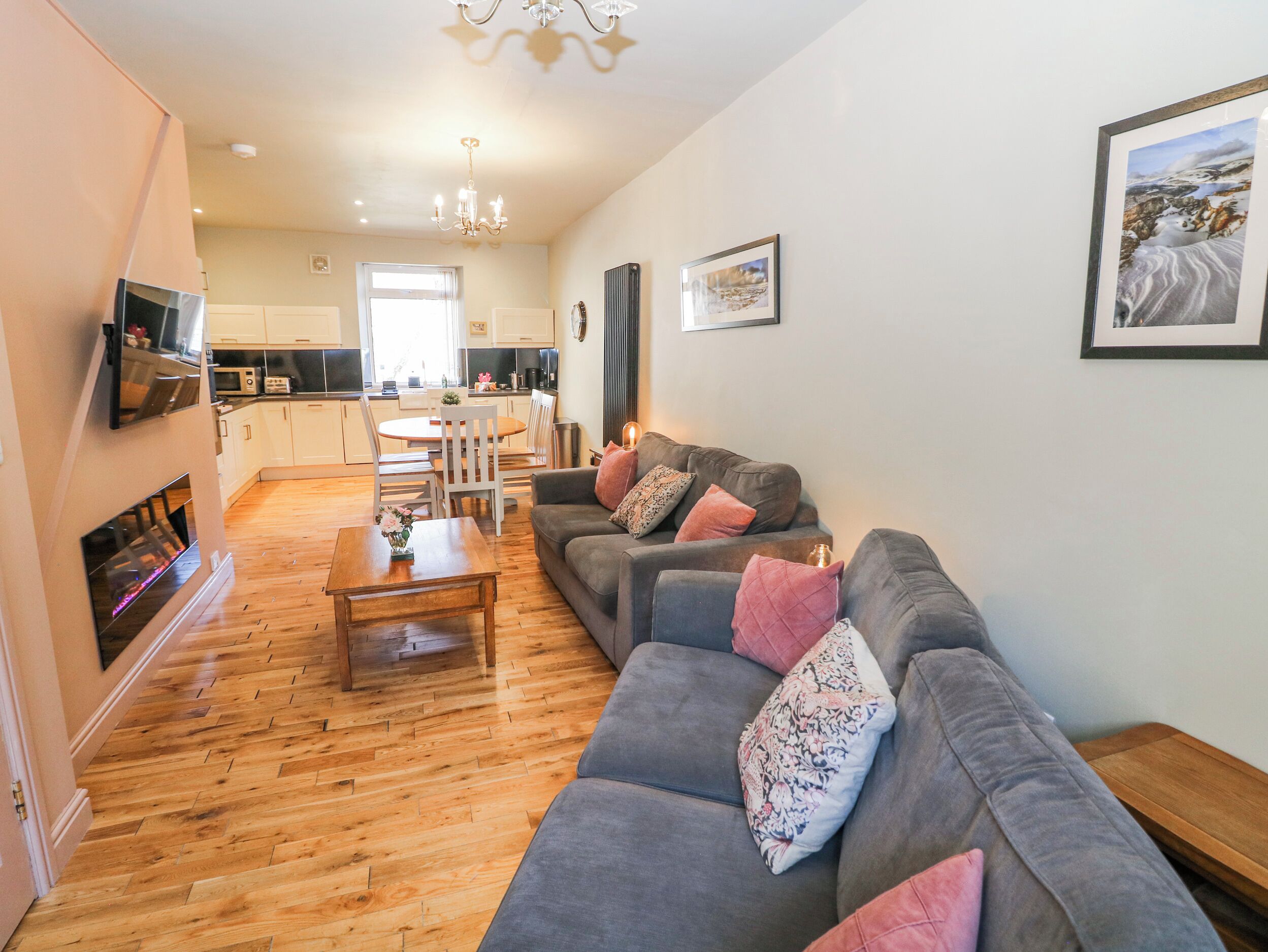 Cottage | Living area