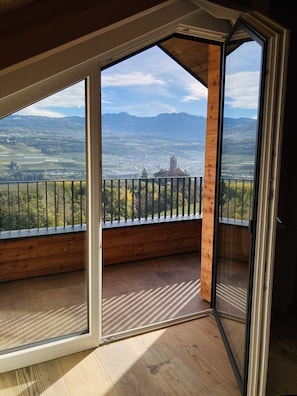 Exclusive Penthouse | 1 bedroom, down comforters, individually furnished, free WiFi - Maso Valer (Ville d'Anaunia)