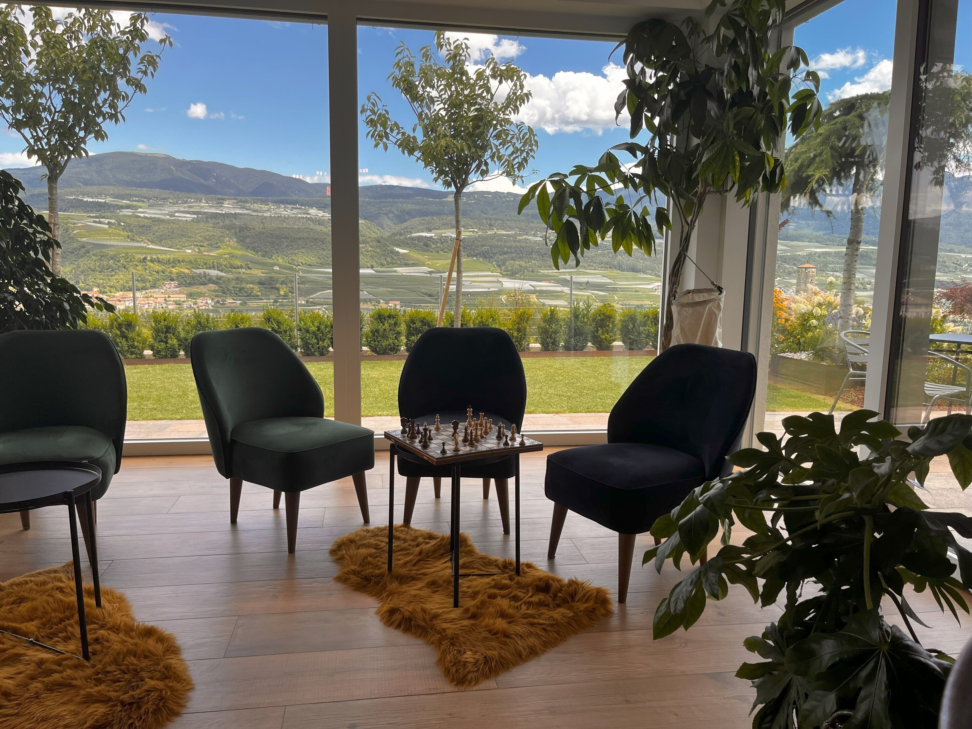 32-Zoll-LED-Fernseher mit Digitalempfang, Kinderspielzeug