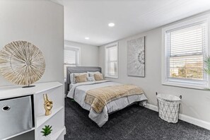 4 chambres, bureau, fer et planche à repasser, Wi-Fi gratuit