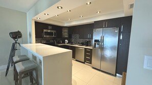 Fridge, microwave, oven, dishwasher - Spectacular Shinny Apt! 15th Floor. Oceanview! (Sunny Isles Beach)