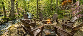 Creekside Cabin - Hot Tub, Firepit, Porch