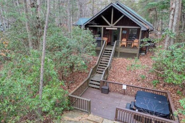 Views from the back deck and the upstairs bedroom were breathtaking. Colin
