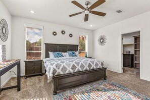 3 chambres, bureau, fer et planche à repasser, Wi-Fi gratuit