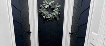 Elegant APT- 8mi to FT Benning