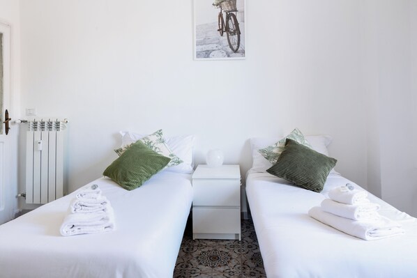 3 habitaciones, tabla de planchar con plancha y wifi gratis