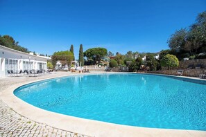 Pool - C63 Quinta do Paraiso Beautiful Single Storey Bungalow (Carvoeiro)