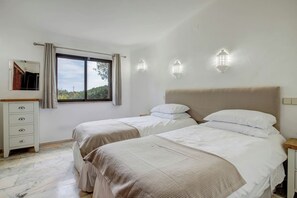 4 soveværelser, strygejern/strygebræt, gratis Wi-Fi, sengetøj