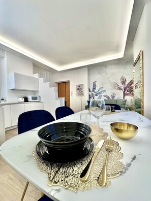 Luxe appartement | Woonruimte | Flatscreentelevisie