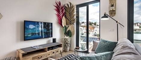 Fernseher