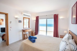 5 habitaciones, tabla de planchar con plancha y wifi gratis 