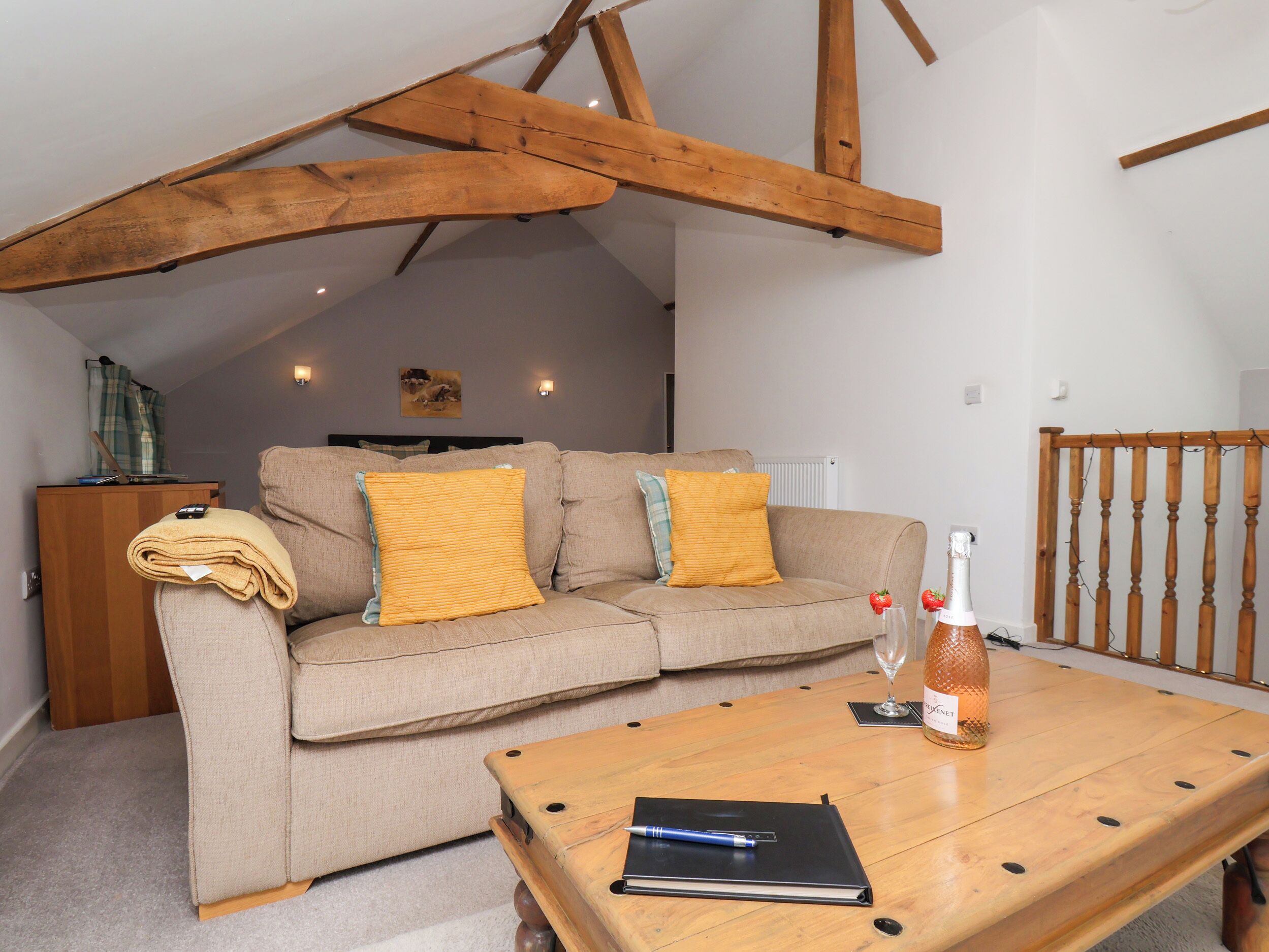 Cottage | Living area