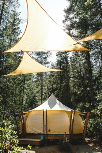 Laketrail site, Swim, Sauna, Glamp