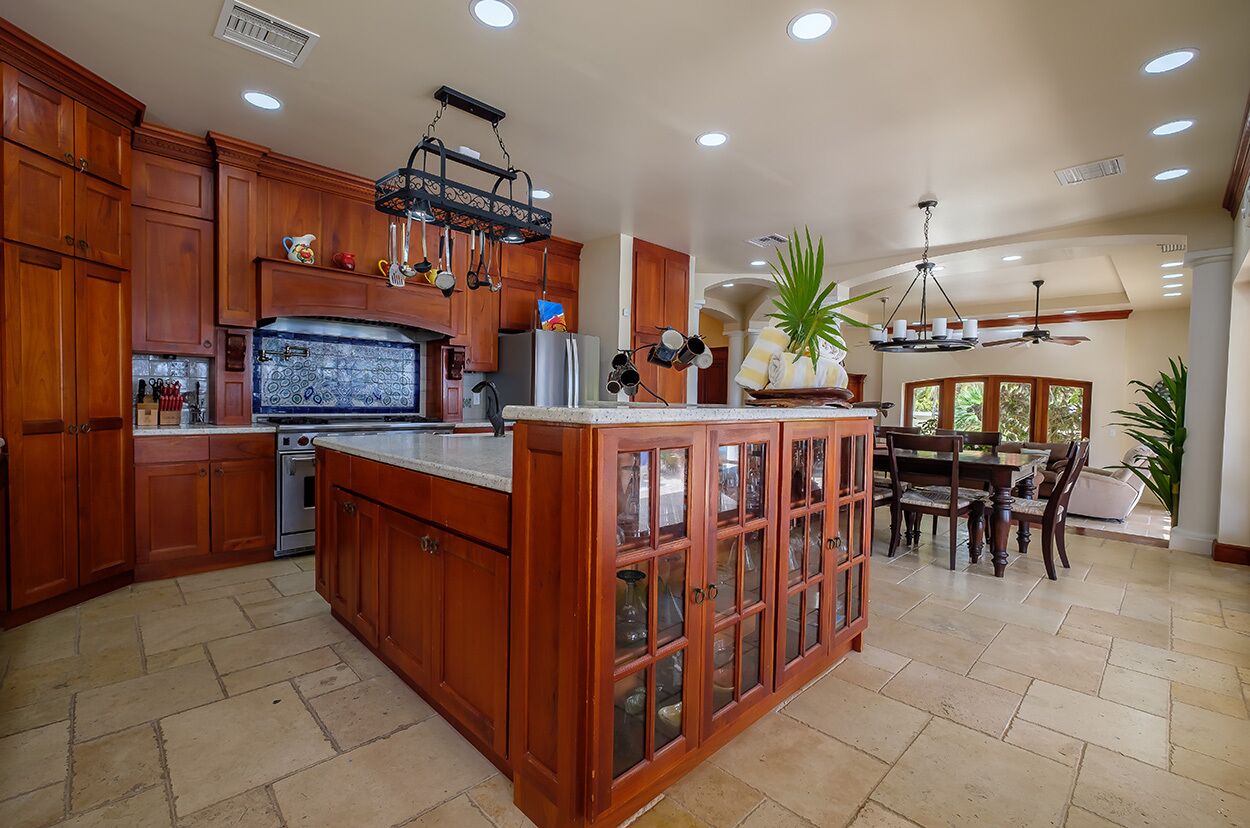 冰箱、微波  炉、烤箱、炉灶