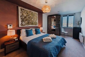2 bedrooms, iron/ironing board, travel cot, WiFi - Marina with a view / 2 bd flat (Brighton and Hove)