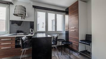 Fridge, microwave, oven, dishwasher