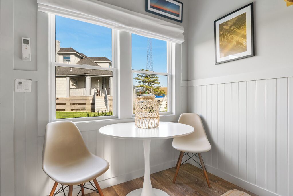 Deluxe Bungalow, Partial Sea View | Private kitchen | Coffee/tea maker