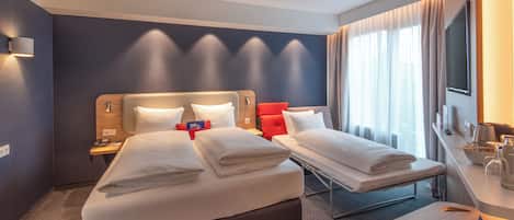Camera Standard, 1 letto queen con divano letto | Una scrivania, Wi-Fi gratuito, lenzuola