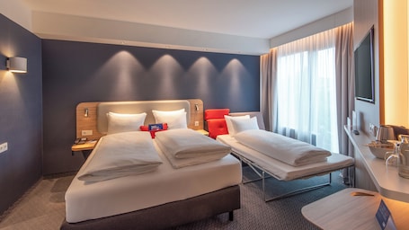 Standard Room, 1 Queen Bed with Sofa bed