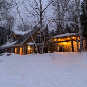 Exterior - Chalet l'Oasis plage et spa creusé privé (Mandeville)