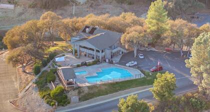 Incredible Lake Views at Lake Nacimiento!