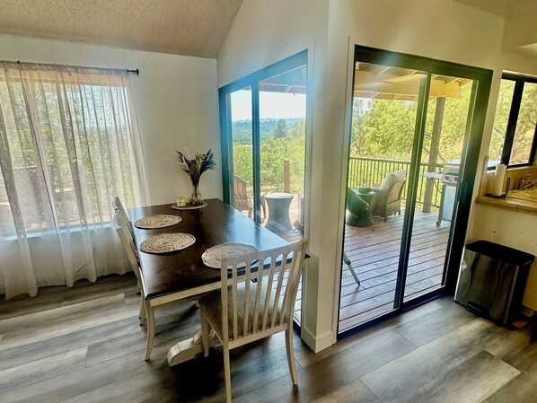 Dining - Incredible Lake Views at Lake Nacimiento! (Bradley)