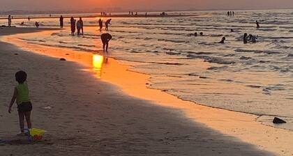 Dreamy Stay in Al Qurum – Peaceful, Central & Welcoming