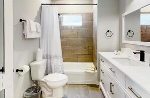 Bathroom - Urban Haven Downtown Houston Gem (Houston)