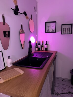 Interior - Love Room (Chartres)