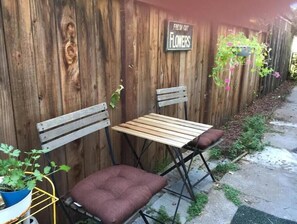 屋外ダイニングエリア