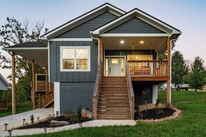 Exterior - Pigeon Forge - Smoky Mountains - Hot Tub - Fire Pit - Sevierville (Sevierville)